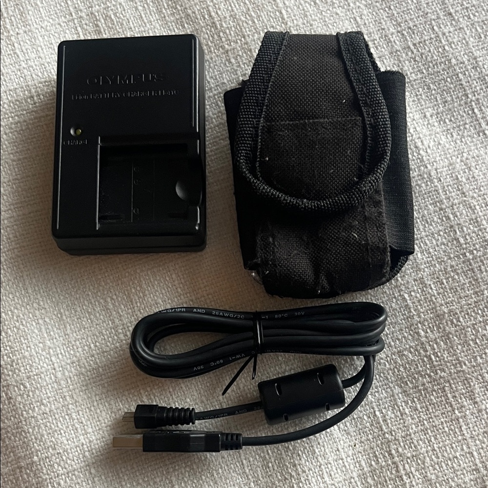 Olympus Red Digital Camera with Accessories - Picture 5 of 15